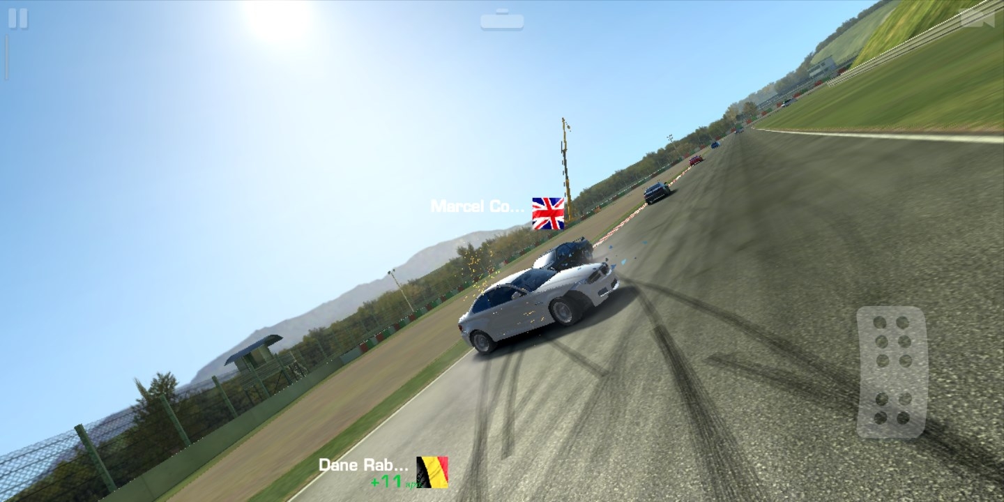 Игра Real Racing 3 (Реал Рейсинг 3) на Андроид скриншот 3